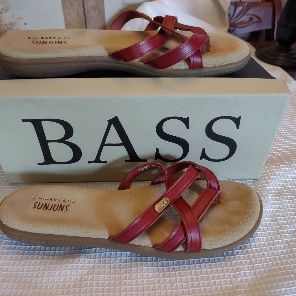 G. S. Bass Sunjuns sandals